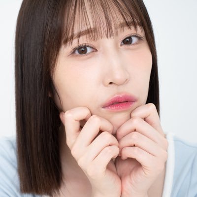 TikTokライバー→momoca.1997をしながら女優業、モデル業の他にも、コンパニオンなど営業のお仕事も行ってます。/管理栄養士/習字師範免許/お仕事のお問い合わせはDMでお願いします。 次回出演→11月12-16日『大奥〜下剋上～』