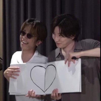 kymjr_ru's profile picture. 0809  📍東大理I→東大経→官僚 ：物化世：模擬国：勉強垢