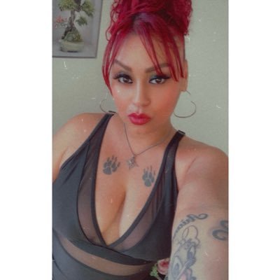 _icy__'s profile picture. 𓂀 F🗣CK OFF.  Find me offensive? Quit finding me. 🖕🏽💋 (❀❛ ֊ ❛„)ᥫ᭡ 🎀 👧🏻 🧜🏽‍♀️