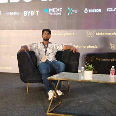 ViralZany's profile picture. Web3 explorer 🌍 | Solflare-powered #solflare | Creating, connecting & building every day | DM = Biz only ✉️ | NFA