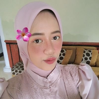 yayass_7's profile picture. 