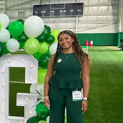 blaire_landry's profile picture. Recruiting Operations Student Assistant @meangreenfb
