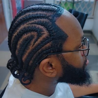 cornrowchuks's profile picture. Senior editor: @mudseasonreview. Columnist: @Trampset. Words: @TheAfricareport, @Thelondonmag, @craftliterary, @strangehorizons, @maudlinhouse.