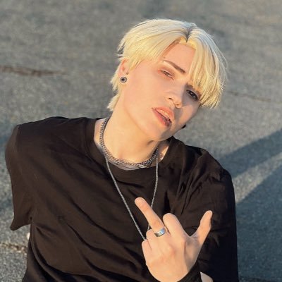 elio_coser's profile picture. •||23lvl✨ •||2 times Comic Con Ukraine winner✨ •||♐️||ENFP