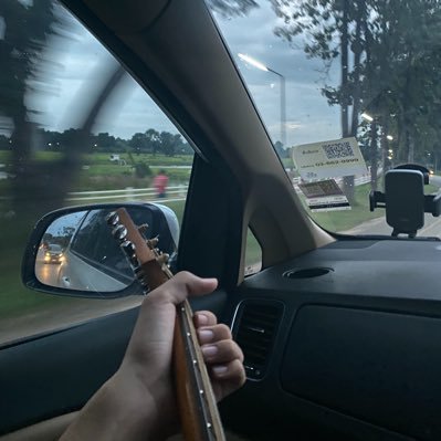 FaceNtroh's profile picture. ENTJ ลงเรื่องไร้สาระของชีวิต ไม่ตอบคนไม่มีรูป ชอบผู้หญิง