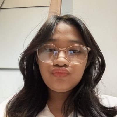 NieNieKlaire's profile picture. 