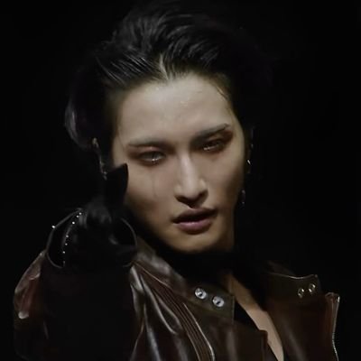 hwadorablee's profile picture. ㅡblue. | gender-fluid, any pronouns | 21 | atz ot8 enthusiast | Leedorable on AO3 and Wattpad 🔞