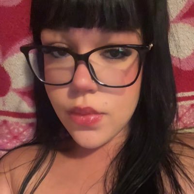 anatrizs_'s profile picture. 