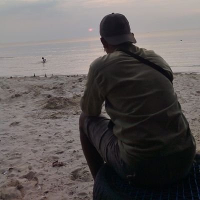 Ghostwarm16's profile picture. Belajar dari alam