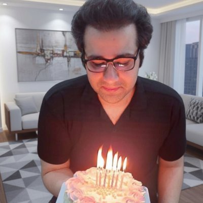 Zauberfloete_'s profile picture. I tell myself to smile for Mama!