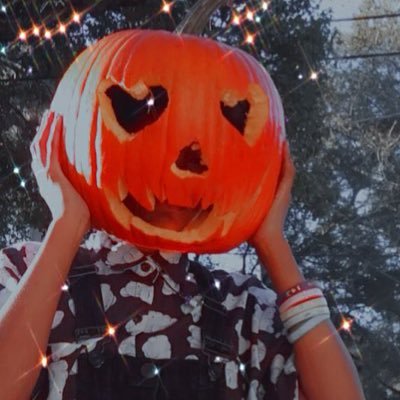 mxlksxuce's profile picture. 23⭐️| she/her| pan 💖💙💛 the internet is not real chillout fr🍃 Pro-choice🍄 HARDCORE MAN HATER👎🏾