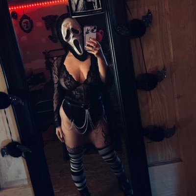 Onyx_Moon_94's profile picture. Welcome to the dark side! 😈                            31 years young female spicy content creator!