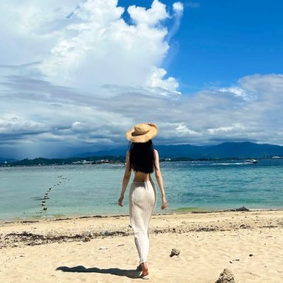 tulip_radiance's profile picture. Little bursts of happiness everywhere.