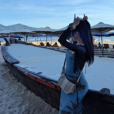 Charmory11's profile picture. Dreamer, believer, achiever, chasing goals, inspiring smiles 😄