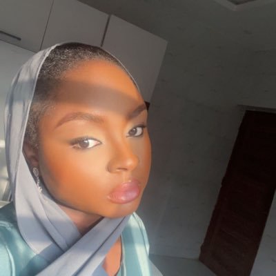 OnizeSameerah's profile picture. A babygirl 🧚🏽‍♀️🖤