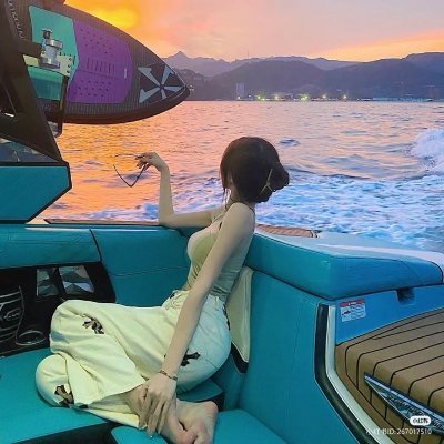 hartful_love's profile picture. Positive mind, open heart, happy soul 💕