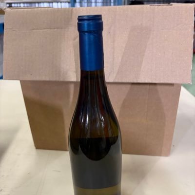 wine_kenpinya's profile picture. ワインの検品屋です。主に定温倉庫でワインの検品とシール貼り作業。追加ご依頼があれば梱包や、カビなどの拭き取り、ラベルの貼り替えまでやります。スポットでワインのお引越し作業も承っております。ワイン以外も対応致します。新規検品先様、常時募集中！作業内容等の詳細なお問い合わせは、お気軽にDM下さい！