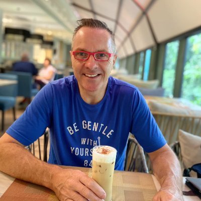 enzoromeo_'s profile picture. owner and CEO at self-employment business and father of two amazing Souls