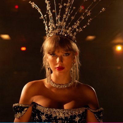 allcapskatie13's profile picture. { & in the death of her reputation, she felt truly alive } • 🤍 • always screaming about taylor swift • est. 2006 • just a fan account • DWTS on Tuesdays 🪩