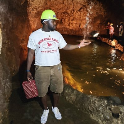 ROSELIKEGOLD's profile picture. Bᴇ Yᴏᴜ , Eᴠᴇʀʏᴏɴᴇ ɪs Tᴀᴋᴇɴ