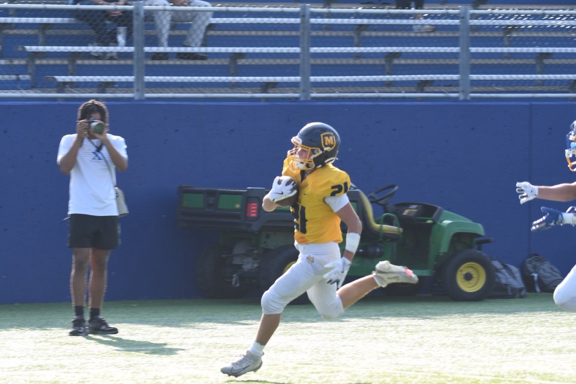 WillDuggan21's profile picture. |Moeller 29’| RB| 5’8 155 | 513-410-4475|