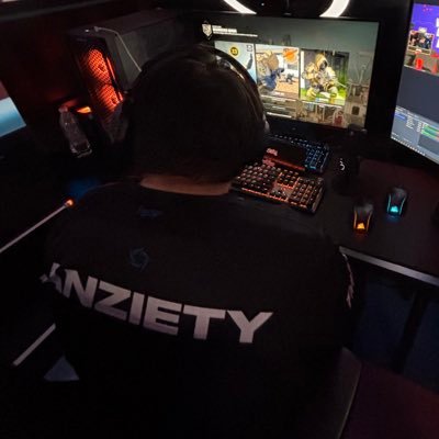 anzietywz's profile picture. | 18 🇲🇽 | Warzone Player for @FiveFears | @twitch streamer | jesus is king ✝