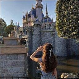 lippetthos98722's profile picture. I'm 29 and single. DMs are for followers only.