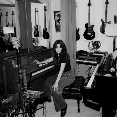 Devaandme's profile picture. 