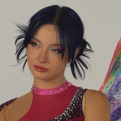 MoonnLightt16's profile picture. 𝓡ü𝔂𝓪𝓼ı𝓷𝓭𝓪 𝓫𝓮𝓷𝓲 𝓪𝓻ı𝔂𝓸𝓻𝓶𝓾ş