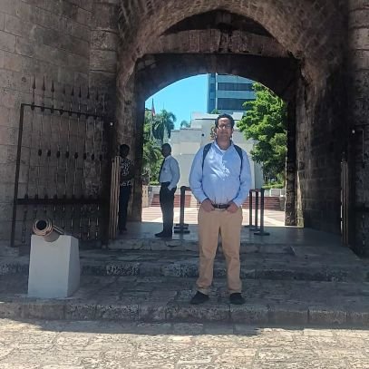 shy3000's profile picture. Un Junior que ayuda a los demas.