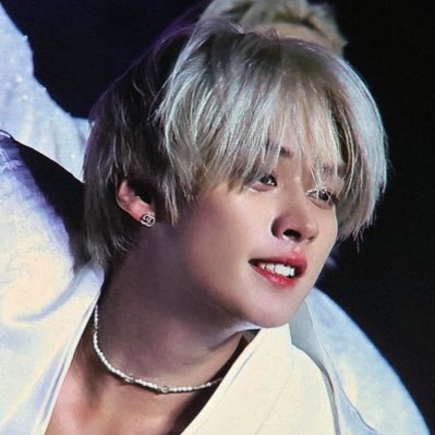 jixoraiv's profile picture. ᴡᴇ ᴀʟʟ ᴄʀᴏꜱꜱɪɴɢ ᴛʜᴇ ʙᴜʀɴɪɴɢ ᴡᴏʀʟᴅ, ɪ ᴋɴᴏᴡ ᴛʜᴇʀᴇ ᴡᴏᴜʟᴅ ʙᴇ ɴᴏ ᴅᴇꜱᴛɪɴᴀᴛɪᴏɴ ʙᴜᴛ ɴᴏ ᴏɴᴇ ᴄᴀɴ ꜱᴛᴏᴘ ᴛʜᴇ ᴛɪᴍᴇ, ɪ ᴋɴᴏᴡ. ᴍᴀʏʙᴇ.