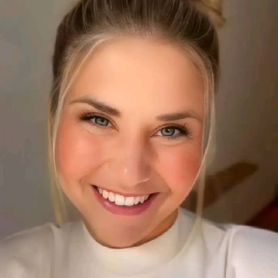 Beatriceeg20693's profile picture. official Twitter page for Beatrice egli❤... telegram channel below👇👇