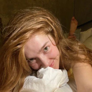 Elizabeth_Sm8's profile picture. Broken 😞 but God is my strength Love to meet new people🇷🇺🇺🇸 don’t follow back if you are not replying message 😒😏