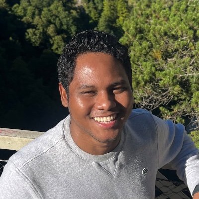 HelmerBarcos's profile picture. Colombian entrepreneur and global citizen. An engineer at heart. Building @moonmapio