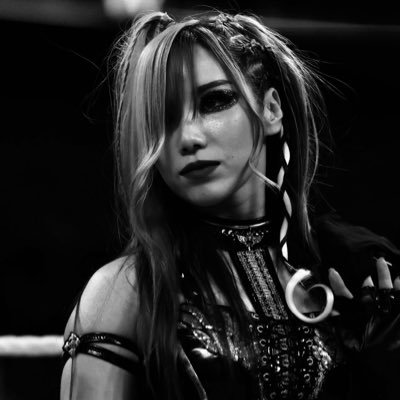 xSlRENZ's profile picture. I always have something to say. • music 🎶 • wrestling 🤼‍♂️.