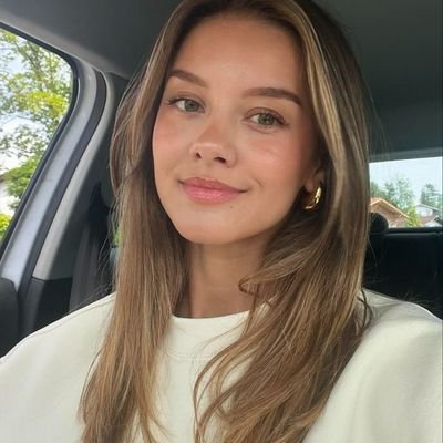 JessicaWeb321_'s profile picture. Breathe. Live. Love❤️