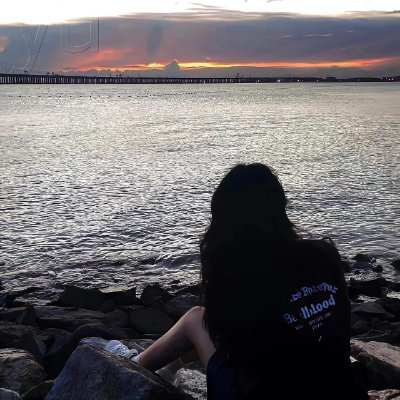 Sparkle12Kitt13's profile picture. Writing my own story.