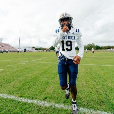 ZachariasW_'s profile picture. |WR 5’11 185lbs |WESTBOCAFOOTBALL| 3.8 GPA|
