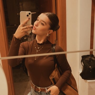 ceylinyaran's profile picture. 