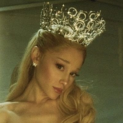 pov4ari's profile picture. i just love ariana grande  ♡ | ifb everyone !