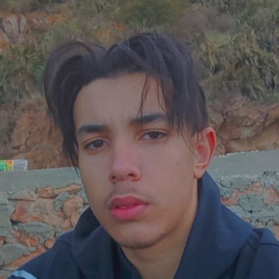 AzzizBch's profile picture. 