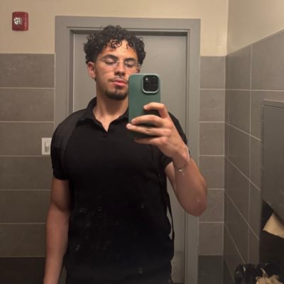 realali02's profile picture.
