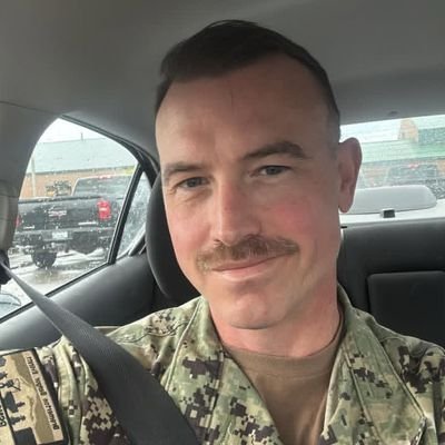 harrywilli18885's profile picture. 