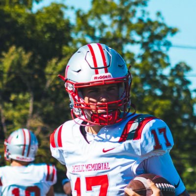 DFarley_13's profile picture. QB| Catholic Memorial🛡️| 6’1 165| Psalm 37:5| Email dcfarley09@gmail.com| IG dfarley13 |3.7 GPA