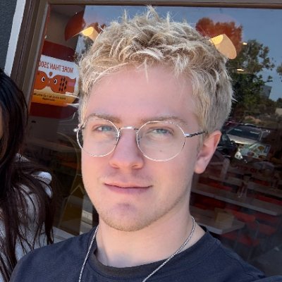 peter_pipesher's profile picture. mostly just @lucymochix’s cameraman dm for collabs