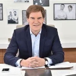 CarstenMas70997's profile picture. 📈start up investor & Mentor 🖊️Author 🦁 TV-Lowe bei Fanpages Only 💬