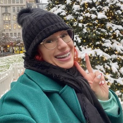 MiaVictori9090's profile picture. 