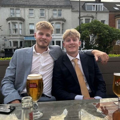 athamesy_'s profile picture. 