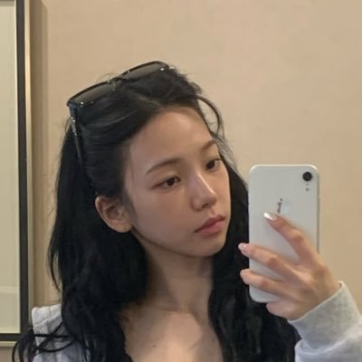 kimmynzz's profile picture. aespa 💙🌙⭐️🦋 • 유 지민 411 % • #kater