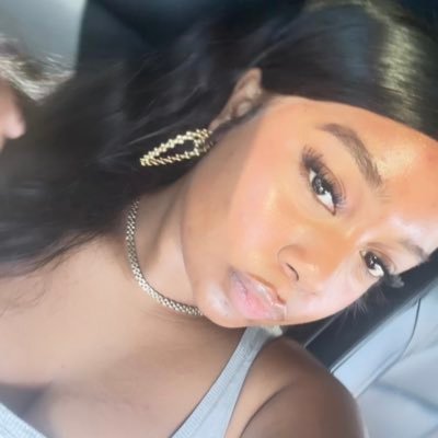 loveskyemarie's profile picture. new page 💋